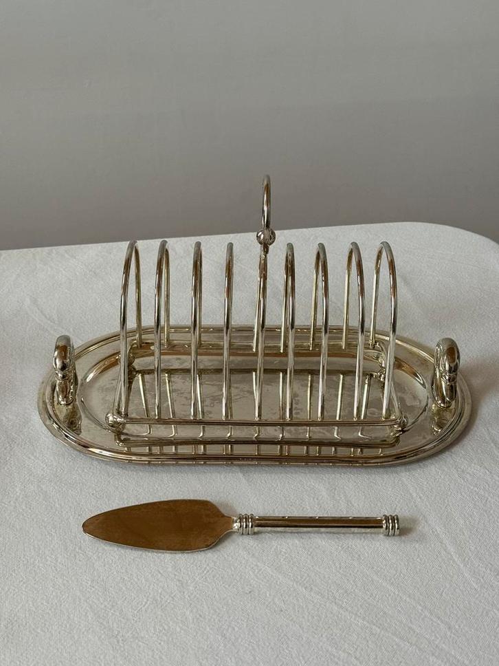 Vintage French Oval toast rack and serving tray, Antiek en Kunst, Antiek | Bestek, Ophalen of Verzenden