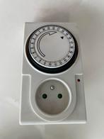 mechanische tijdschakelaar, Doe-het-zelf en Bouw, Ophalen of Verzenden, Zo goed als nieuw, Stekker