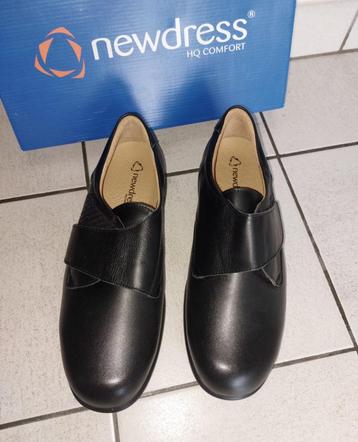 Orthopedische schoenen, maat 42, NOOIT GEDRAGEN beschikbaar voor biedingen