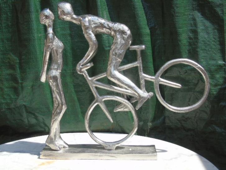 Gietijzeren beeld van een verliefd stel, Tuin en Terras, Tuinbeelden, Nieuw, Abstract beeld, Metaal, Ophalen