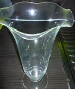 vase dit "tulipe" en verre fin d'une hauteur de 20 cm, Ophalen of Verzenden, Gebruikt, Glas