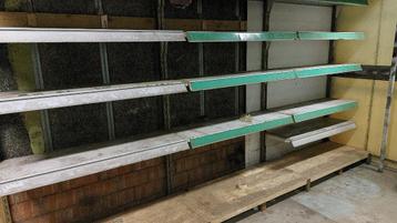 rek voor kelder/garage/werkkot beschikbaar voor biedingen