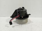 KACHEL VENTILATORMOTOR Volkswagen Taigo (2Q1820021), Auto-onderdelen, Gebruikt, Volkswagen