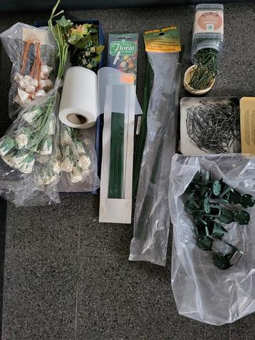 Bloemschikmateriaal  beschikbaar voor biedingen