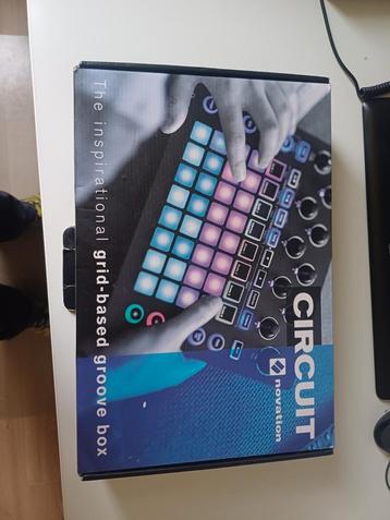 Novation Circuit groovebox, Enlèvement ou Envoi, Comme neuf, Novation