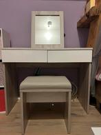 Coiffeuse, Enlèvement, Utilisé