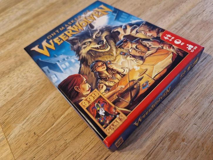 Ontmasker de weerwolven - kaartspel, Hobby en Vrije tijd, Gezelschapsspellen | Kaartspellen, Zo goed als nieuw, Vijf spelers of meer