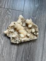 Stilbiet, Verzamelen, Mineralen en Fossielen, Ophalen of Verzenden, Mineraal