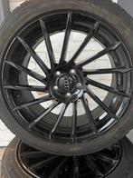 Mooie zwarte velgen AUdi 19 inch Banden 245/45/19 winter, Auto-onderdelen, Ophalen of Verzenden, Audi