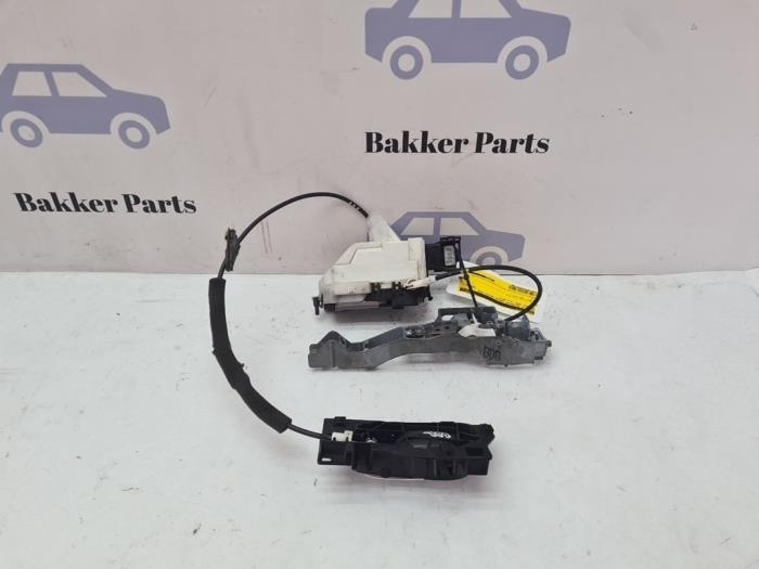 Deurslot Mechaniek 4Deurs rechts-voor van een Peugeot 5008, Auto-onderdelen, Carrosserie, Peugeot, Gebruikt, 3 maanden garantie
