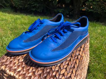 Chaussures hommes bleues Camper 