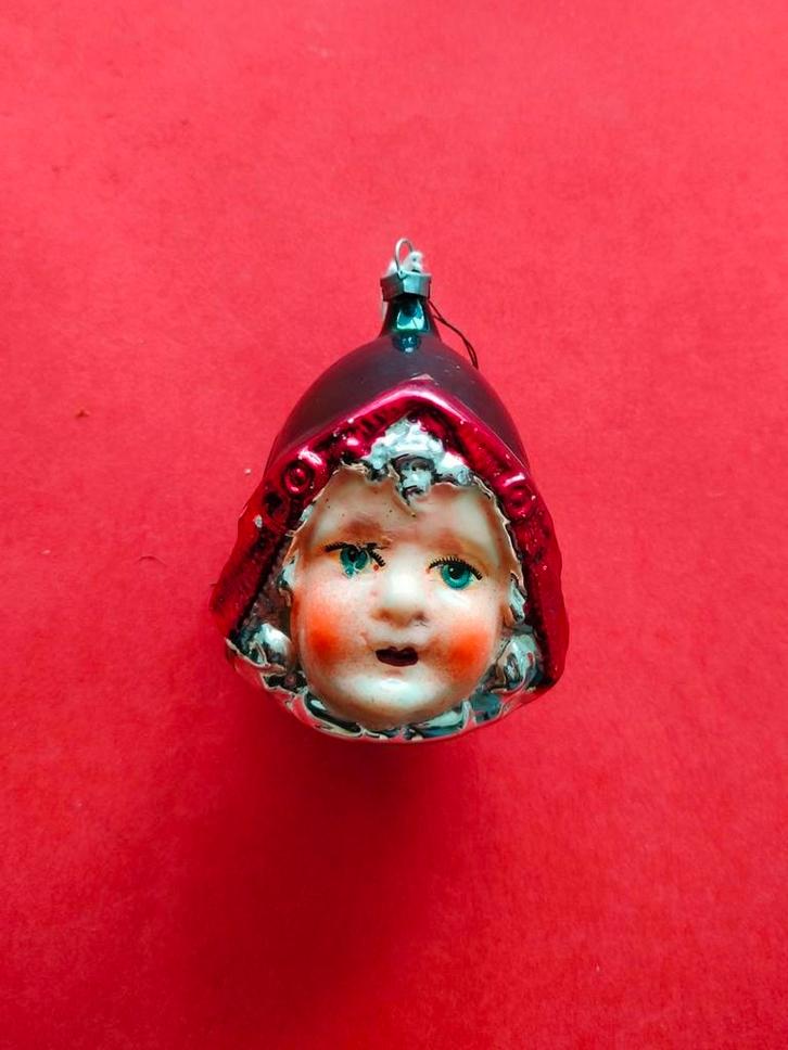 Meisje met groene muts. Mooie oude kerstbal., Diversen, Kerst, Zo goed als nieuw, Ophalen of Verzenden