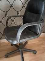2  bureaustoelen, 1 roze, 1 zwart, Huis en Inrichting, Bureaustoelen, Ophalen, Zo goed als nieuw, Roze