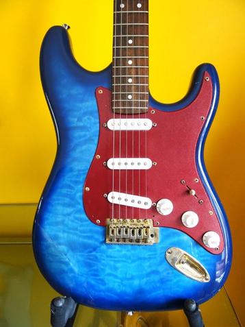 GUITARE ELECTRIQUE "WARRIORS"  REVISEE 50 EUROS !! beschikbaar voor biedingen