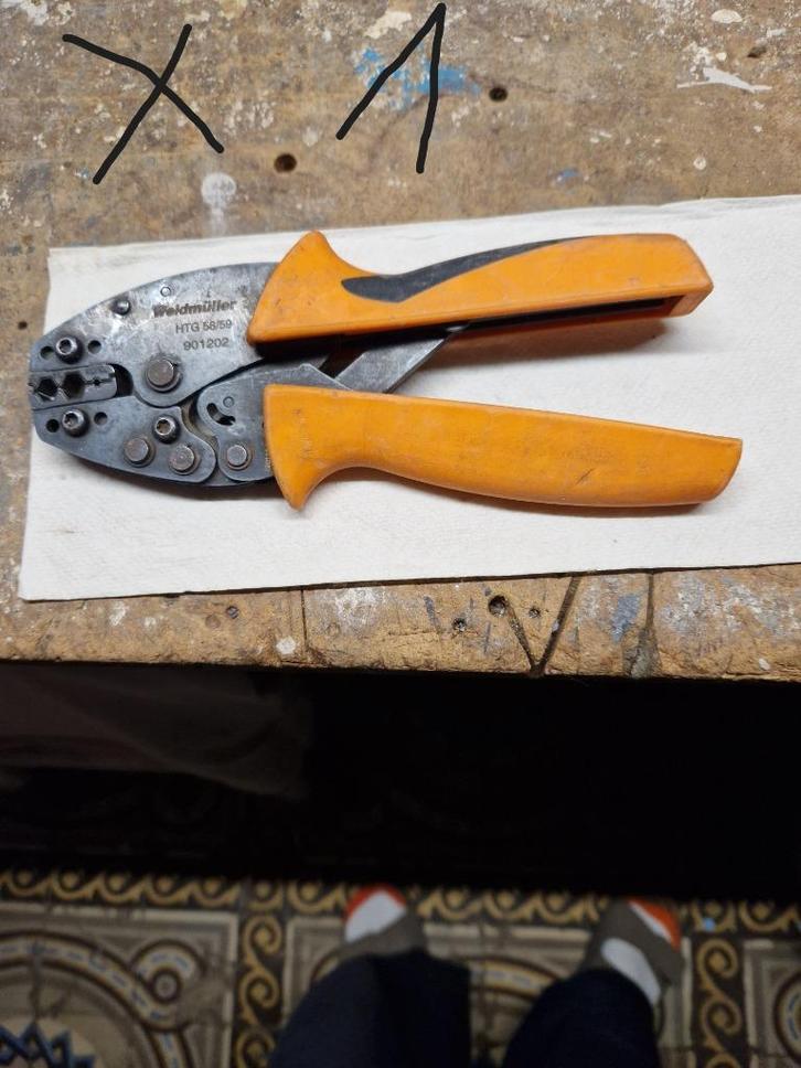 VEND FICHE CCTV. BNC + AUDIO ET AUTRES., Doe-het-zelf en Bouw, Alarmsystemen, Nieuw, Overige typen, Ophalen