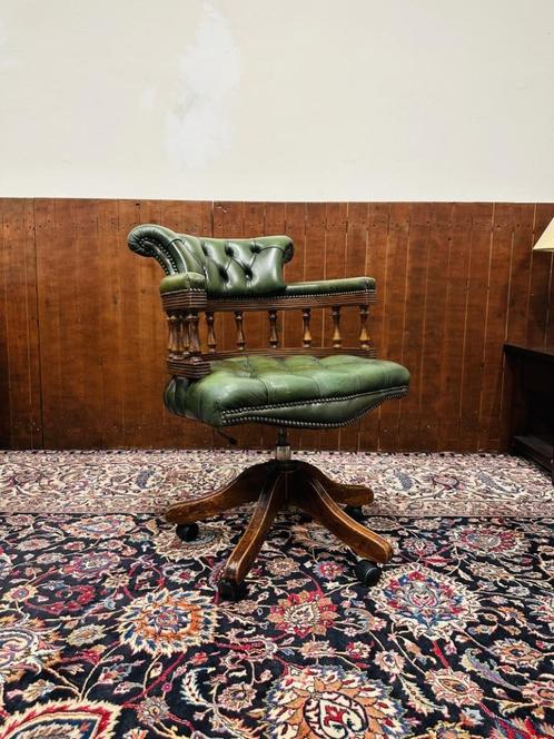 Klassiek Engels Chesterfield Bureaustoel, Antiek en Kunst, Antiek | Kantoor en Zakelijk, Ophalen of Verzenden
