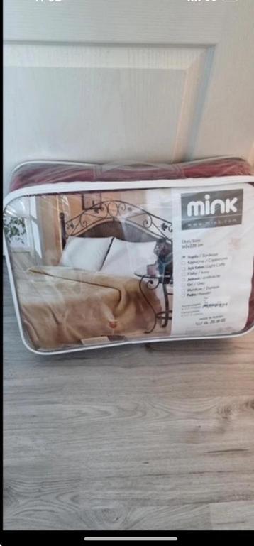 Couverture chaude bordeaux 160x220 cm beschikbaar voor biedingen