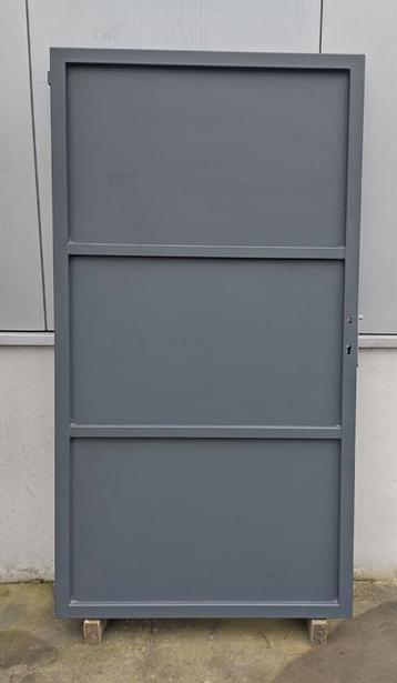 Enkele tuinpoort RAL7016 beschikbaar voor biedingen