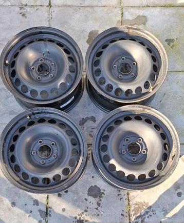 Originele Audi stalen velgen 16 inch beschikbaar voor biedingen