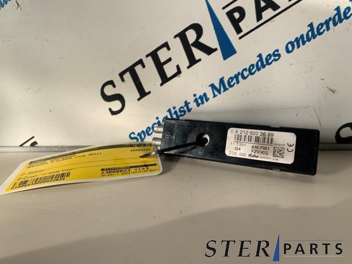 Antenne amplificateur d'un Mercedes E-Klasse, Autos : Pièces & Accessoires, Électronique & Câbles, Mercedes-Benz, Utilisé, 3 mois de garantie