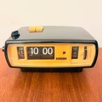 VINTAGE WEKKERRADIO SANYO 6CA-T45 FLIP KLOK 1976 RETRÓ, Verzenden