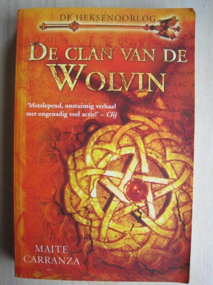 359 - De clan van de wolvin - Maite Carranza, Boeken, Fantasy, Zo goed als nieuw, Verzenden