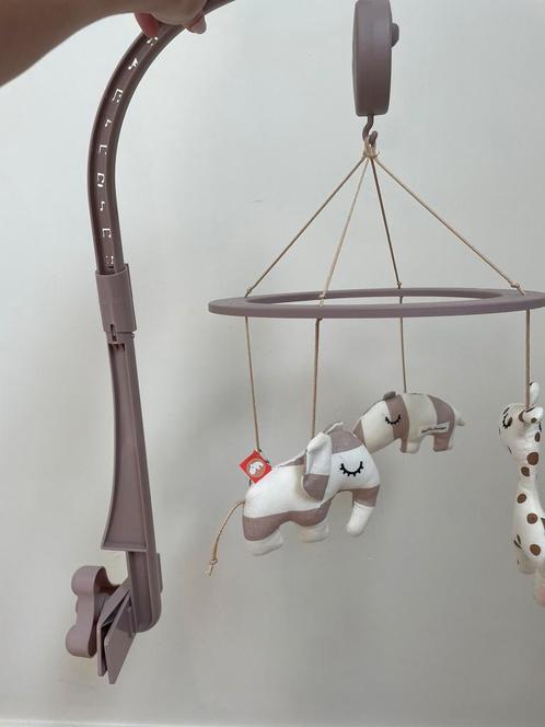 Done by Deer muzikale mobiel Sleepy - powder, Kinderen en Baby's, Kinderkamer | Inrichting en Decoratie, Zo goed als nieuw, Spiegel