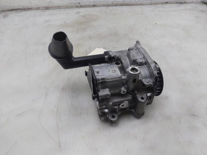 OLIEPOMP MAN TGE (01-2017/06-2024) (|04L145208AE|), Auto-onderdelen, Motor en Toebehoren, Overige automerken, Gebruikt