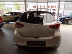 Mazda 2 1.5i Skyactiv-G Homura (bj 2023), Auto's, Mazda, Stof, 4 cilinders, Beige, 1024 kg