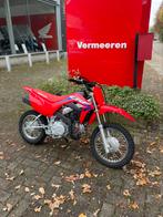 Honda CRF110, Motoren, Bedrijf