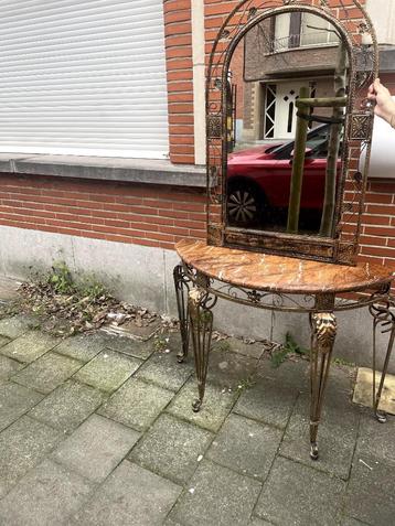 Table en marbre élégante avec miroir assorti à vendre beschikbaar voor biedingen