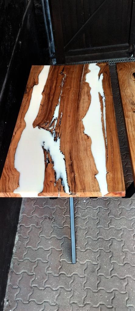 HOGE OLIJFTAFEL VAN DESIGNER ROBIN WOOD, Huis en Inrichting, Tafels | Salontafels, Zo goed als nieuw, 75 cm of meer, 100 tot 150 cm