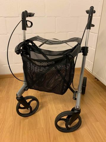 Rollator in nieuwstaat beschikbaar voor biedingen
