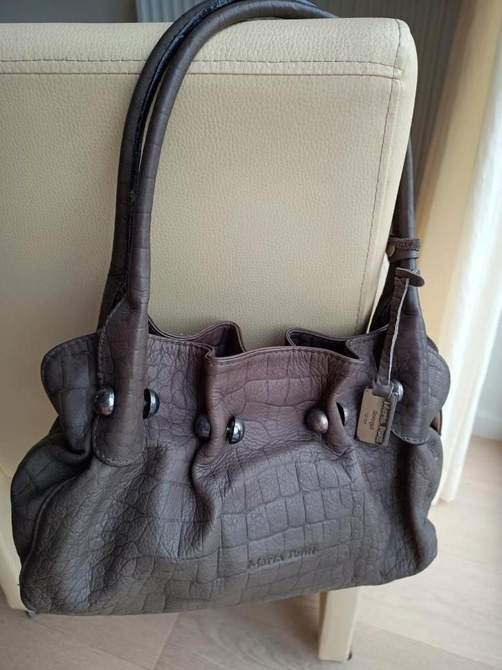 Handtas leder dames bruin taupe Marta Ponti, Handtassen en Accessoires, Tassen | Damestassen, Zo goed als nieuw, Handtas, Bruin