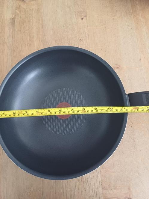 Nieuwe tefal wokpan, Huis en Inrichting, Keuken | Potten en Pannen, Nieuw, Wok, Overige materialen, Keramische plaat, Ophalen of Verzenden