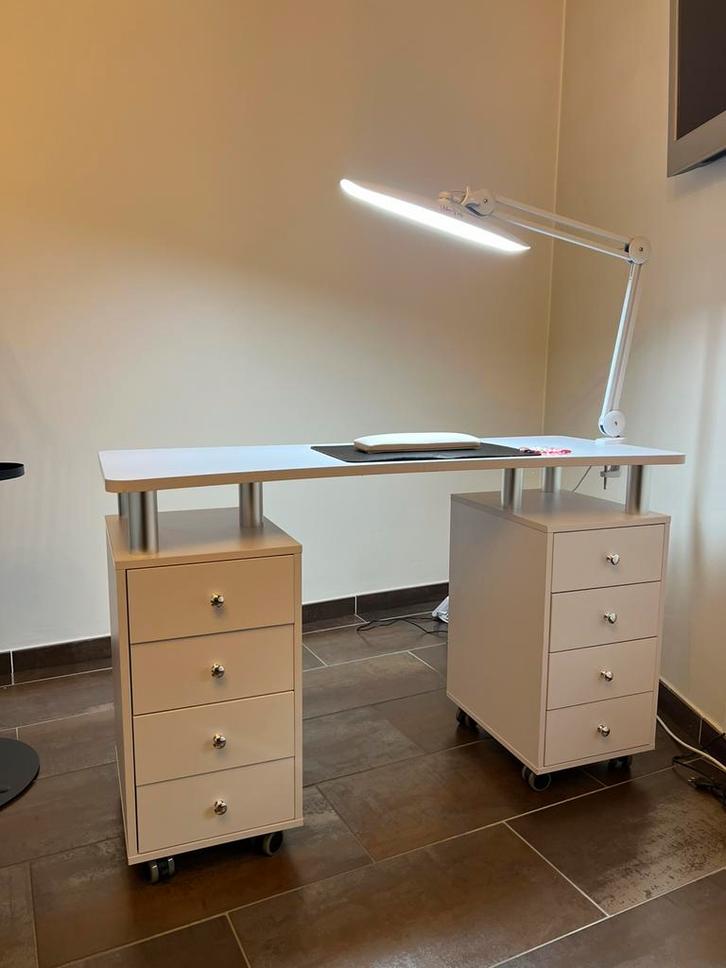 Sibel Manicure Nageltafel met 8 lades, Huis en Inrichting, Bureaus, Nieuw, Ophalen