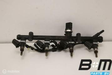 Brandstofrail met injectors Audi A3 8V 06K133681A beschikbaar voor biedingen