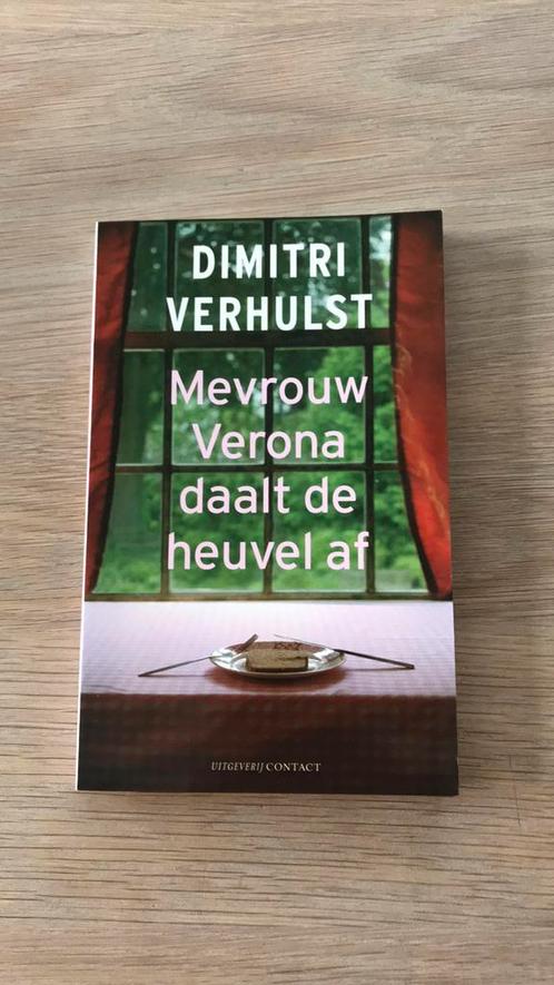 Dimitri Verhulst - Mevrouw Verona daalt de heuvel af, Boeken, Literatuur, Zo goed als nieuw, Ophalen of Verzenden