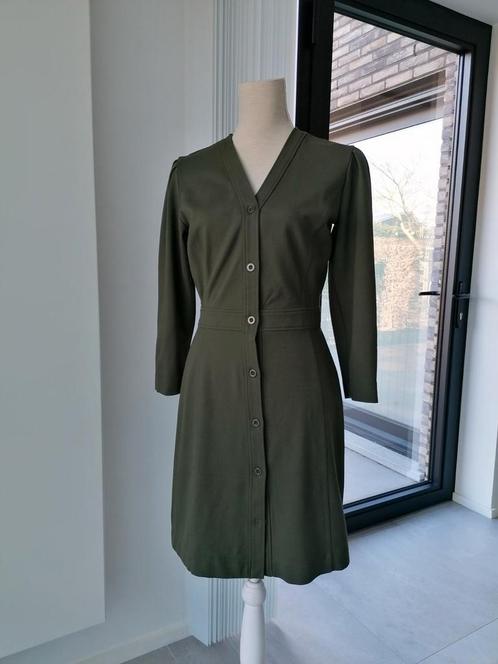 Khaki groen jurk van Attitude, mt M, Kleding | Dames, Jurken, Zo goed als nieuw, Maat 38/40 (M), Groen, Boven de knie, Ophalen of Verzenden
