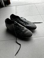 Voetbalschoen, Sport en Fitness, Voetbal, Ophalen of Verzenden, Zo goed als nieuw, Schoenen