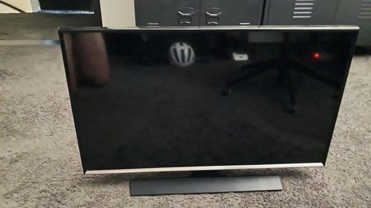 ZGAN Samsung T32E310EW tv full HD / 32", Audio, Tv en Foto, Televisies, Zo goed als nieuw, LCD, 80 tot 100 cm, Full HD (1080p)