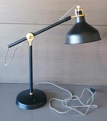 Bureaulamp  beschikbaar voor biedingen