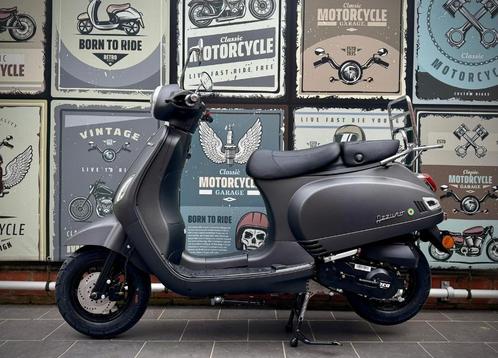 Nouveau Scooter Neco Azzuro 50cc classe a, Vélos & Vélomoteurs, Scooters | Marques Autre, Neuf, Classe A (25 km/h), Essence, Enlèvement ou Envoi