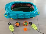 Beyblade Burst QuadStrike Arena + 2 Beyblades + 2 Launchers, Enlèvement ou Envoi
