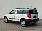 ✅ Skoda Yeti 1.2 TSI DSG GARANTIE Pano Navi PDC Xenon 1.Eig, Auto's, Euro 5, 4 cilinders, Wit, Bluetooth
