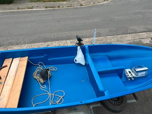 Vissersboot, Watersport en Boten, Kano's, Zo goed als nieuw, Overige typen, Twee personen, Ophalen