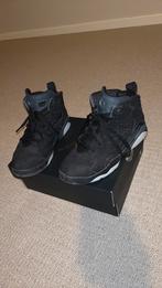 Nike air Jordan maat 32, Sport en Fitness, Basketbal, Ophalen of Verzenden, Zo goed als nieuw