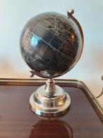 Decoratieve wereldbol (gebruikssporen), Ophalen of Verzenden, Zo goed als nieuw
