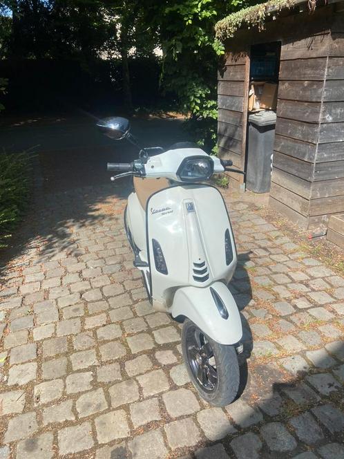 Vespa Sprint 50cc B-klasse wit, Fietsen en Brommers, Scooters | Vespa, Gebruikt, Overige modellen, Klasse B (45 km/u), Benzine