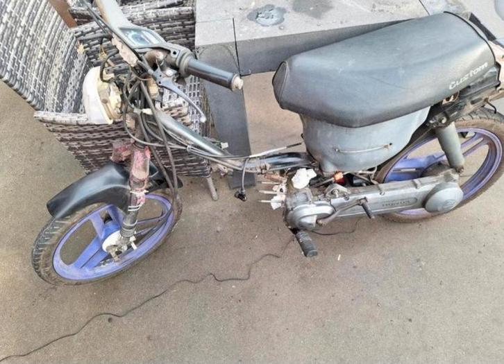 Honda wallaroo, Fietsen en Brommers, Brommeronderdelen | Algemeen, Frame, Ophalen